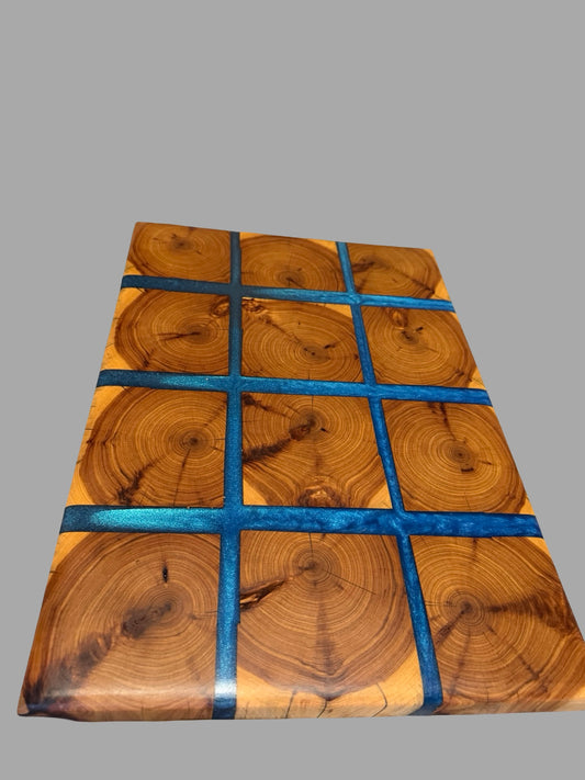 Blue Resin & Cypress Timber Chopping Board – Custom Made | Fractal Flow Designs