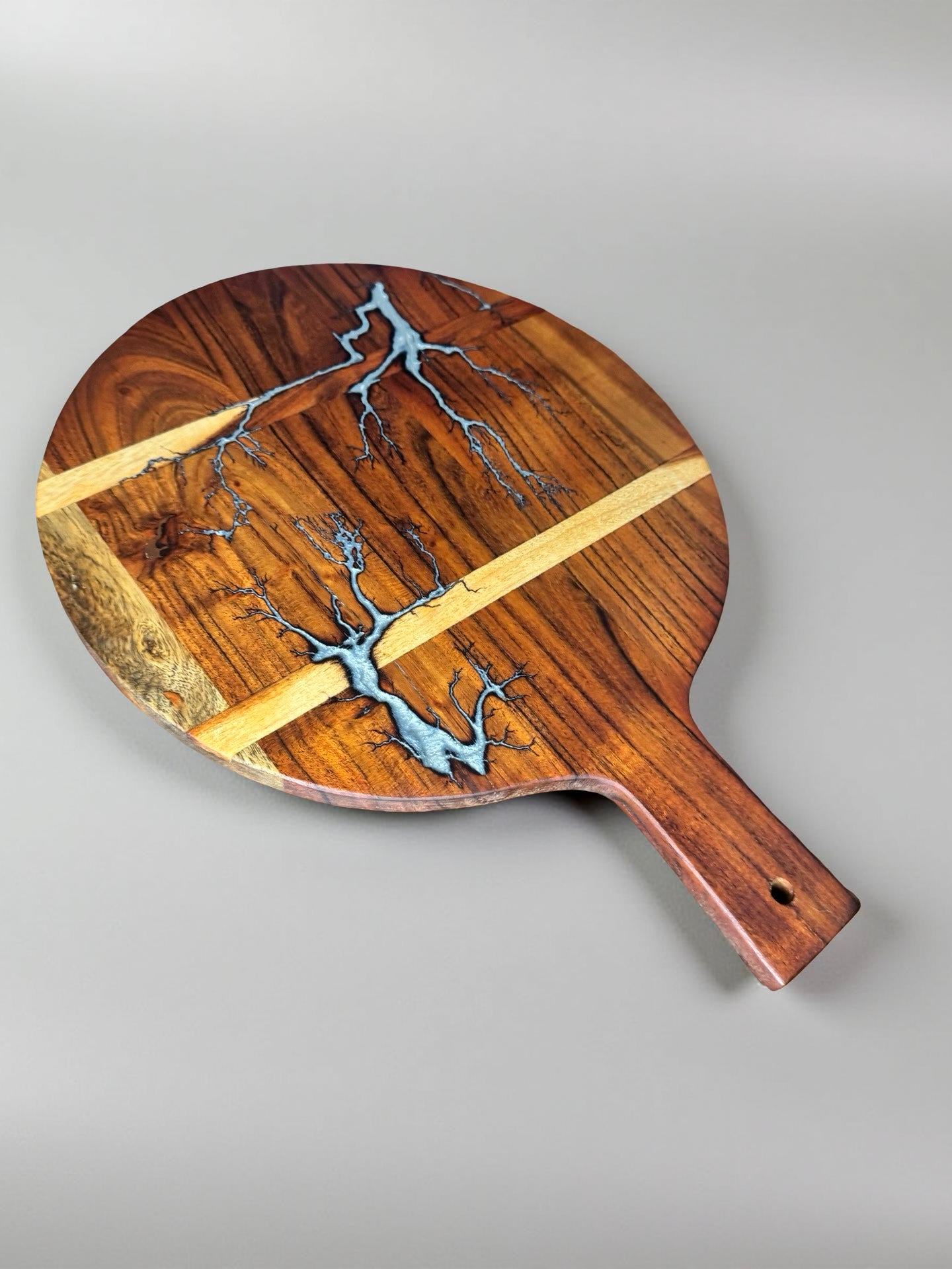 Silver resin round acacia cheese paddle with fractal burning art resin boards australia east gippsland