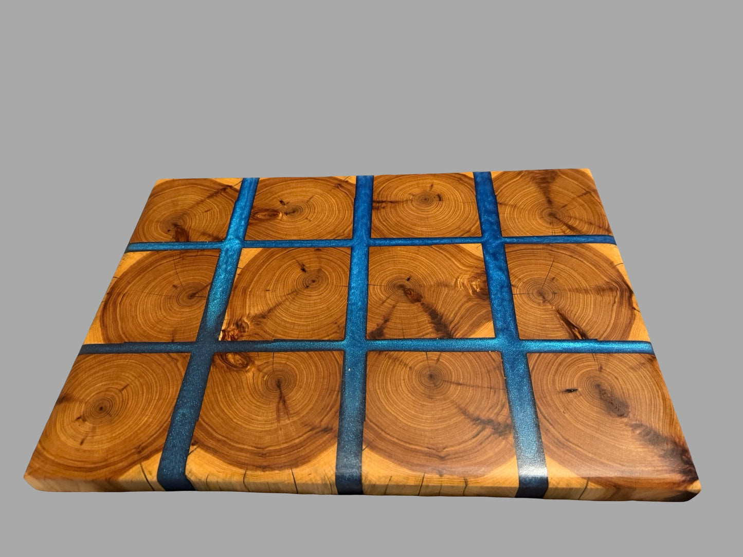 Blue Resin & Cypress Timber Chopping Board – Custom Made | Fractal Flow Designs