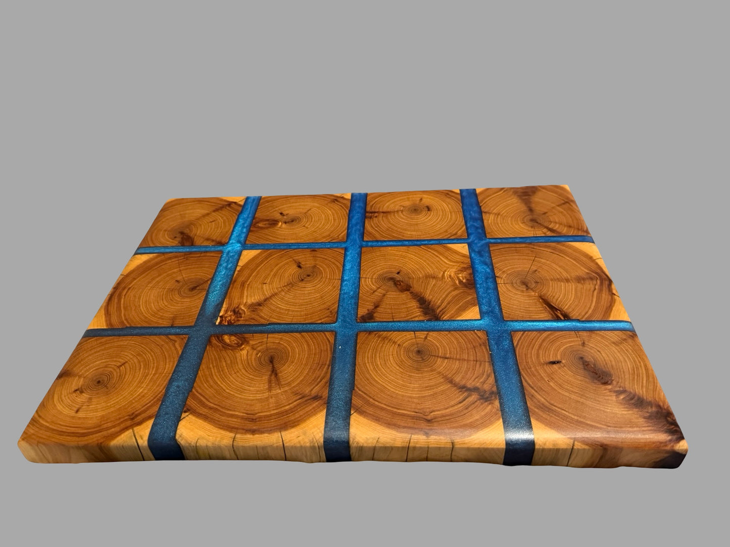 Blue Resin & Cypress Timber Chopping Board – Custom Made | Fractal Flow Designs