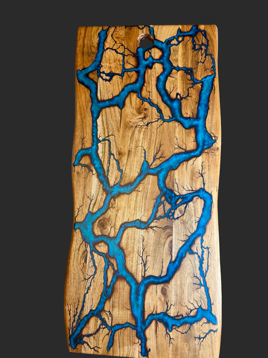 Beautiful resin board made by fractal flow designs in Victoria perfect serving board for gatherings at home or gifting to that special someone - fast express shipping nation wide 
