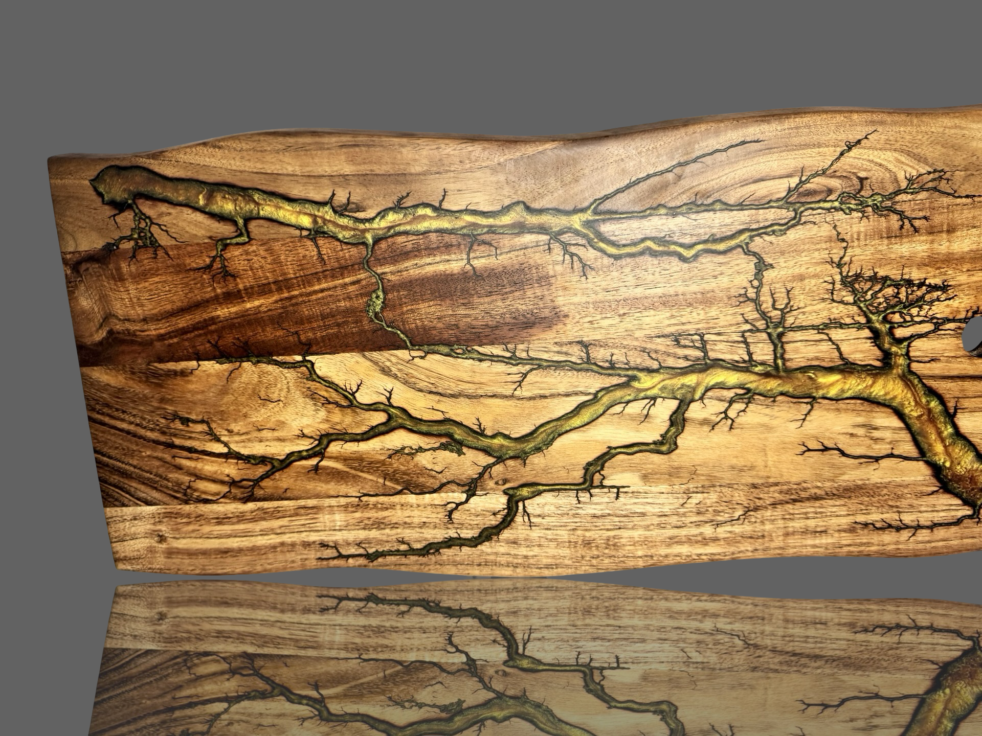 Live Edge Charcuterie Board – Serving Platter | Cheese Board & Gift Board | Premium Gift Hampers and Boxes | Express Shipping Australia wide (Bairnsdale, VIC) – Fractal Flow Designs, Australian-made resin board from Bairnsdale Victoria