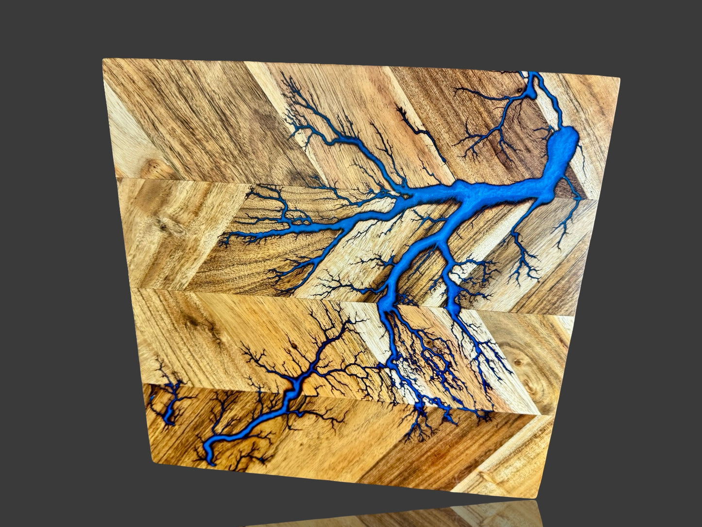 Fractal Flow Designs | Australian resin chopping board, handcrafted from premium Australian timber. Durable - food-safe and gift-ready - shipped Australia-wide for weddings and birthdays
