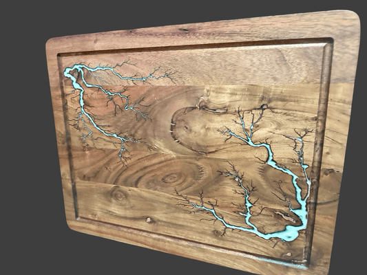 Premium chopping board with resin inlay, handcrafted in Bairnsdale Victoria, ships Australia-wide