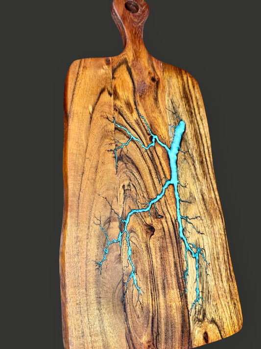 Resin cheese paddle board for grazing platters and cheese serving – Victoria