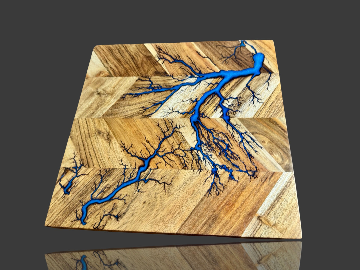 Good Resin chopping board designed for gourmet kitchens and entertainers. Australian-made timber board by Fractal Flow Designs - ideal for grazing platters, cheese spreads and special gift occasions