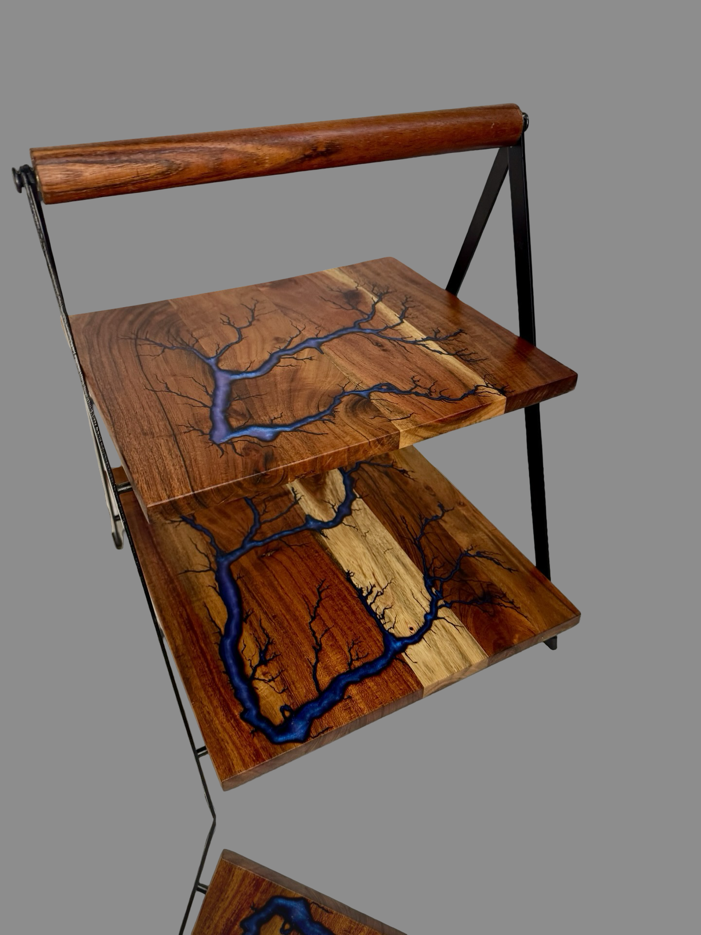 Resin Timber Cake Stand – Handcrafted Fractal Design | Fractal Flow Designs – Fractal Flow Designs, Australian-made resin board from Bairnsdale Victoria